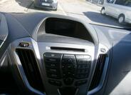 Ford Tourneo Custom 17
