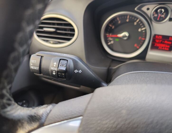 Ford Focus 18