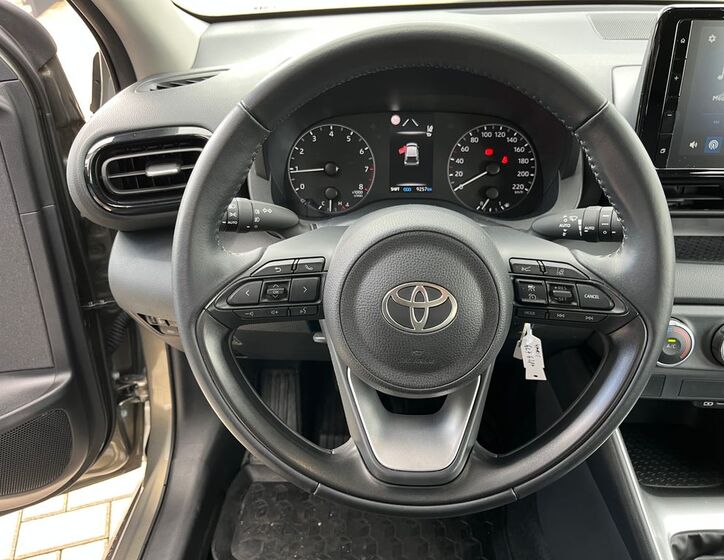 Toyota Yaris 19