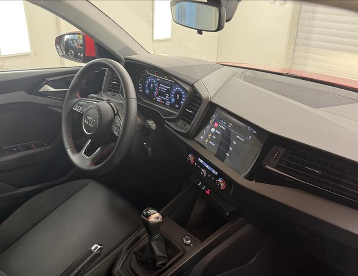 Audi A1 8