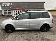 Volkswagen Touran 2