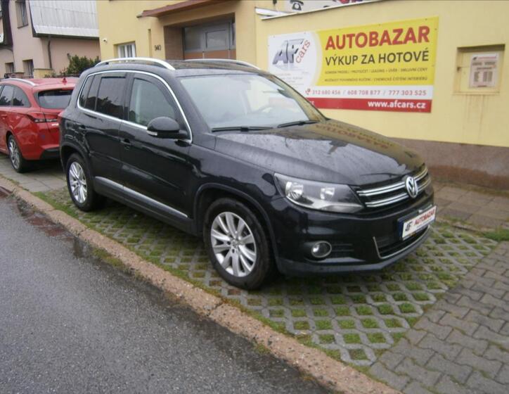 Volkswagen Tiguan 1