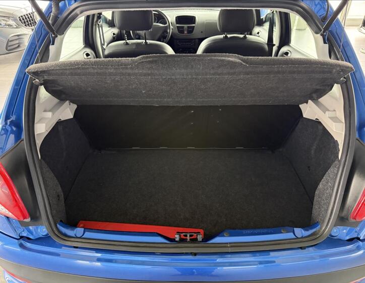 Peugeot 206 19