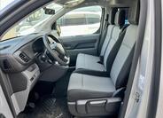 Peugeot Traveller 10