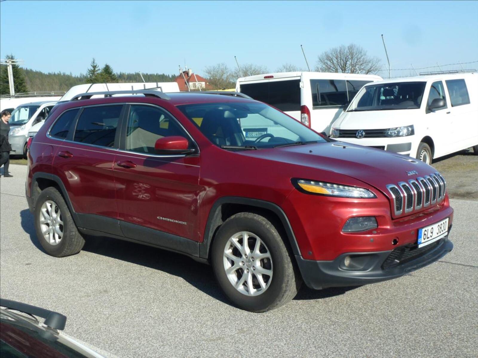 Jeep Cherokee 6