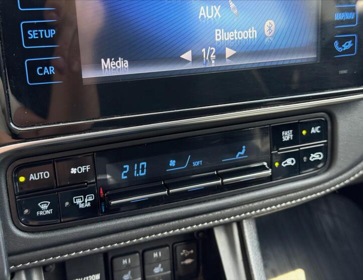 Toyota Auris 16
