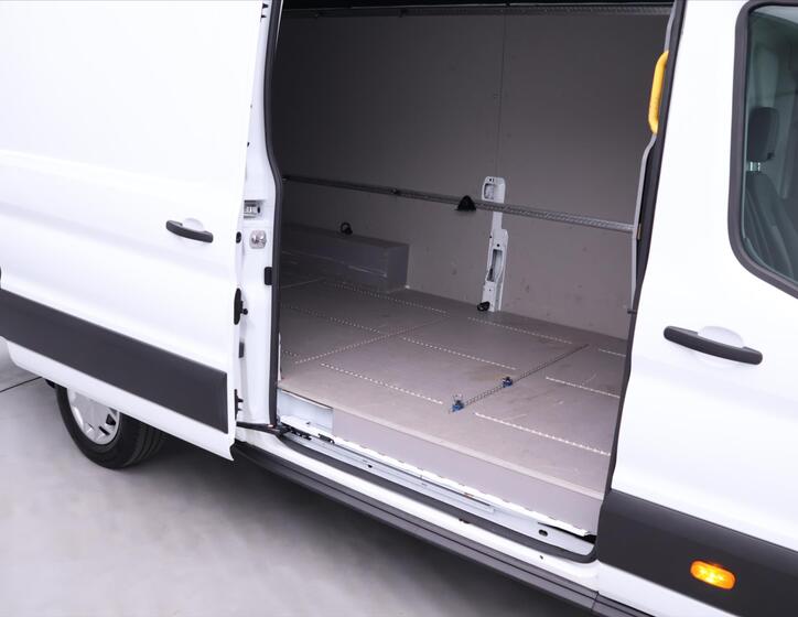 Ford Transit 13