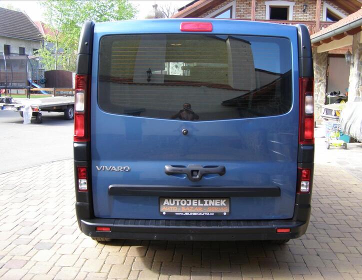 Opel Vivaro 4