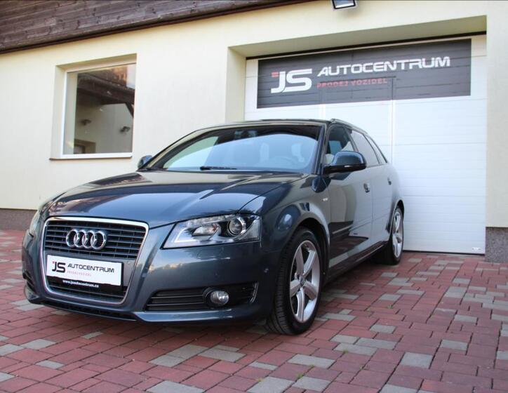 Audi A3 1