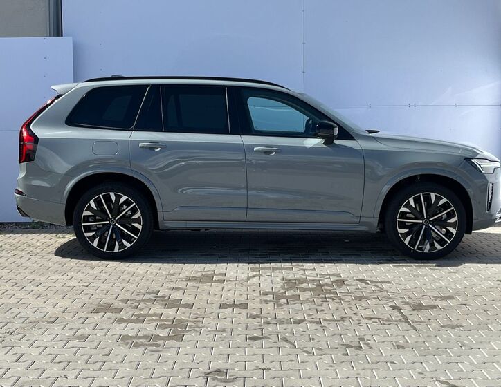 Volvo XC90 27