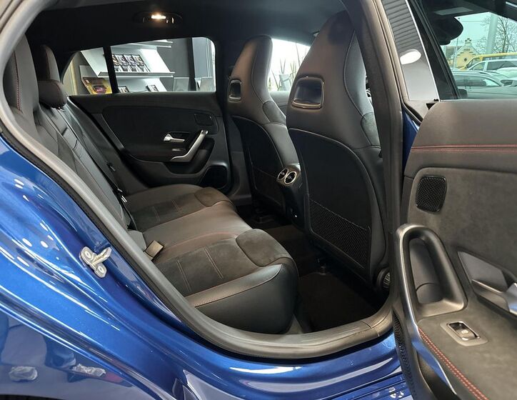 Mercedes-Benz CLA 14