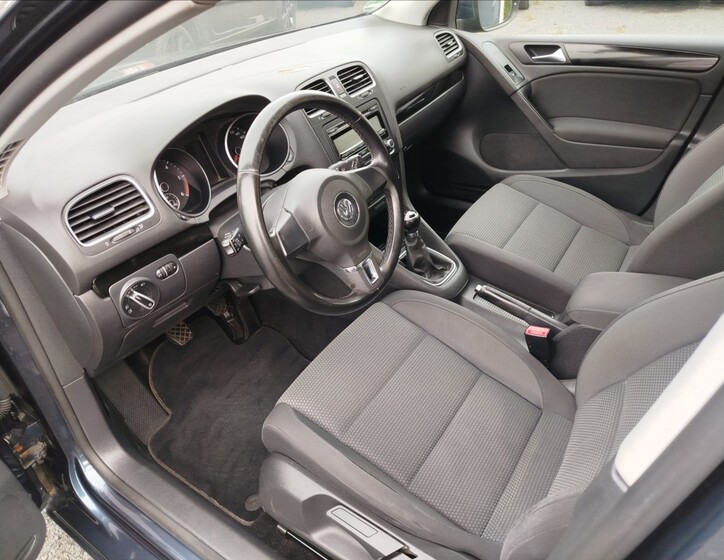 Volkswagen Golf 14