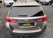 Toyota Auris 5