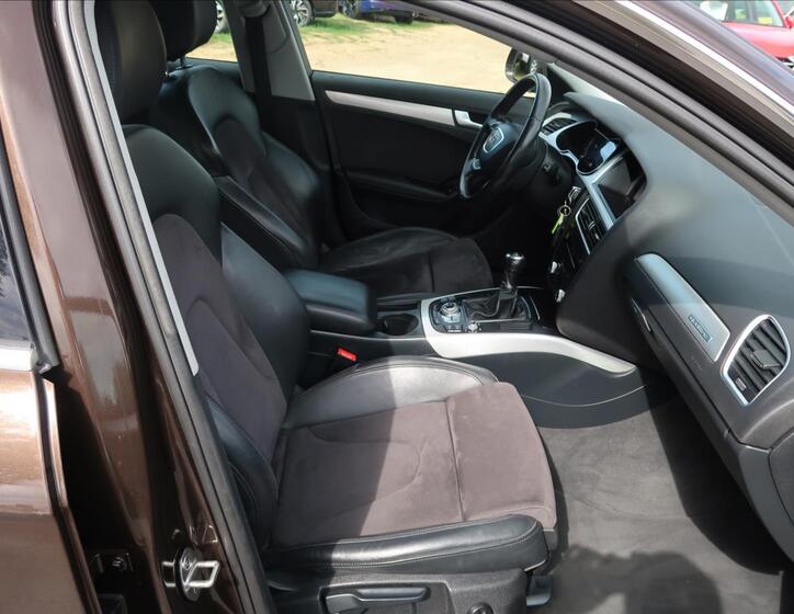 Audi A4 Allroad 13