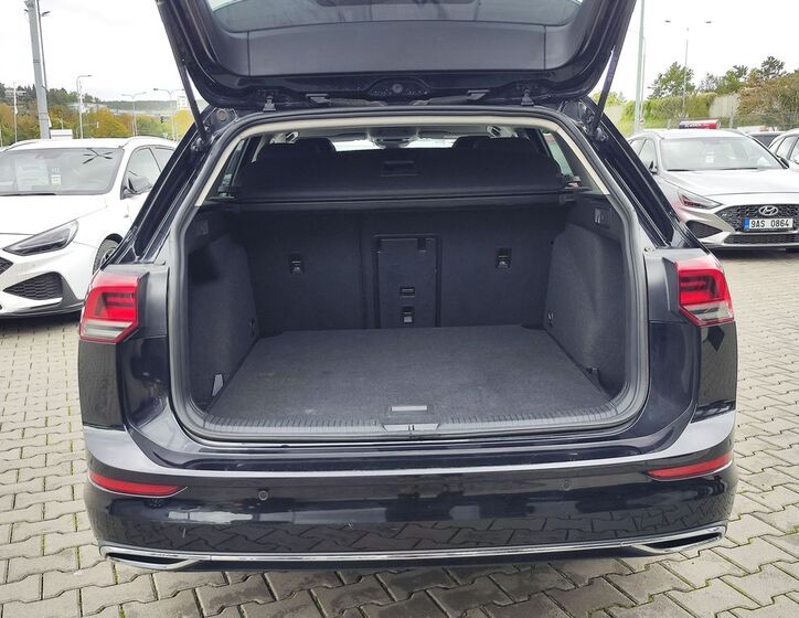 Volkswagen Golf 9