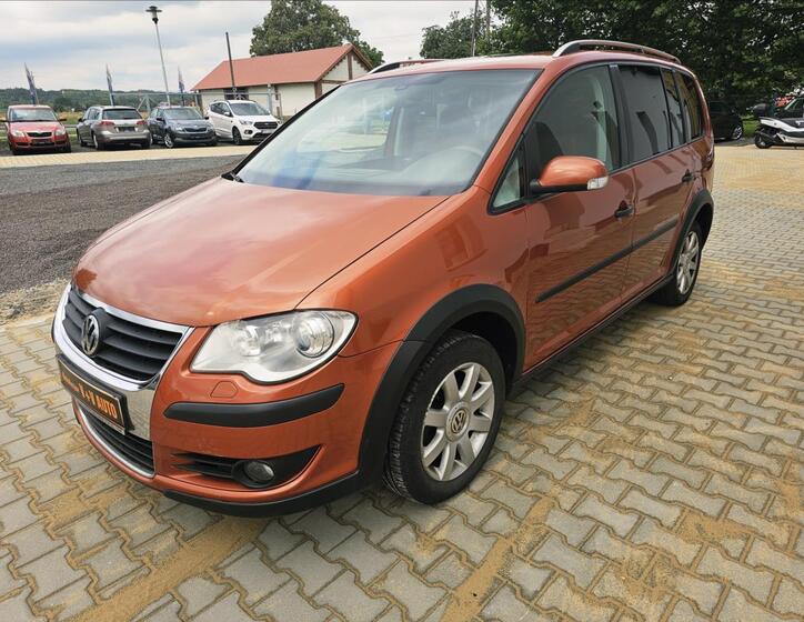 Volkswagen Touran 3