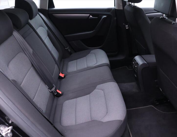 Volkswagen Passat 15