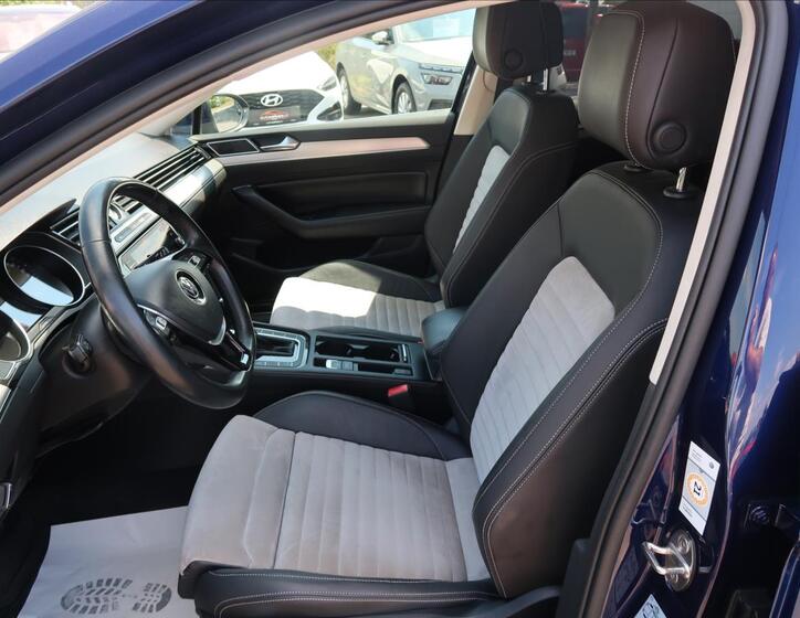 Volkswagen Passat 12