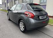 Peugeot 208 5