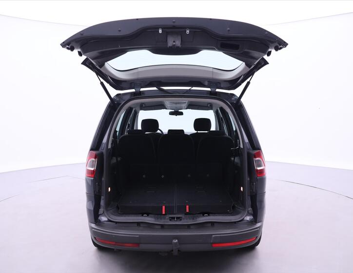 Ford Galaxy 9