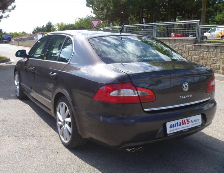 Škoda Superb 4
