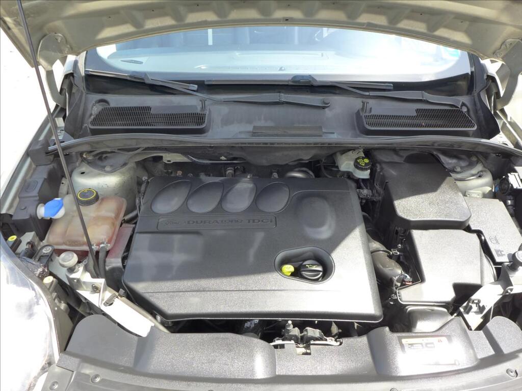 Ford Kuga 35