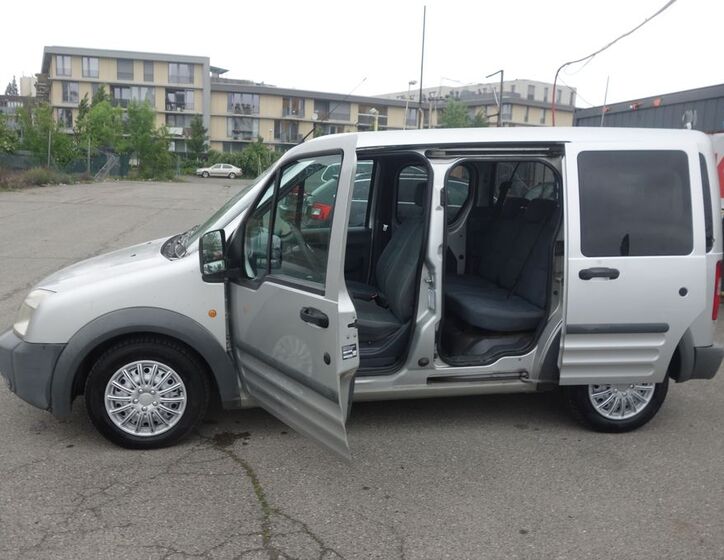 Ford Tourneo Connect 12