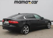Jaguar XE 7
