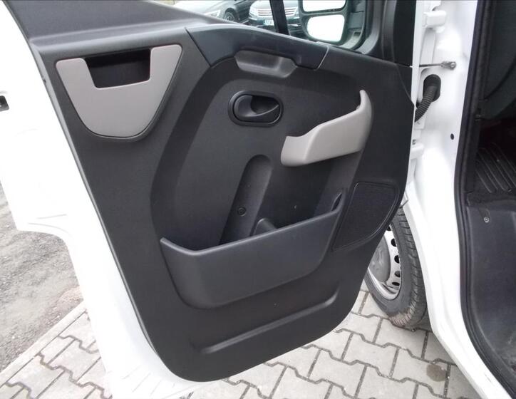 Opel Movano 19