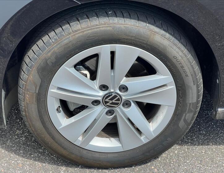 Volkswagen Golf 20