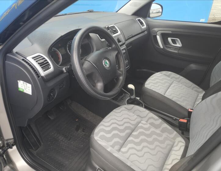Škoda Roomster 11