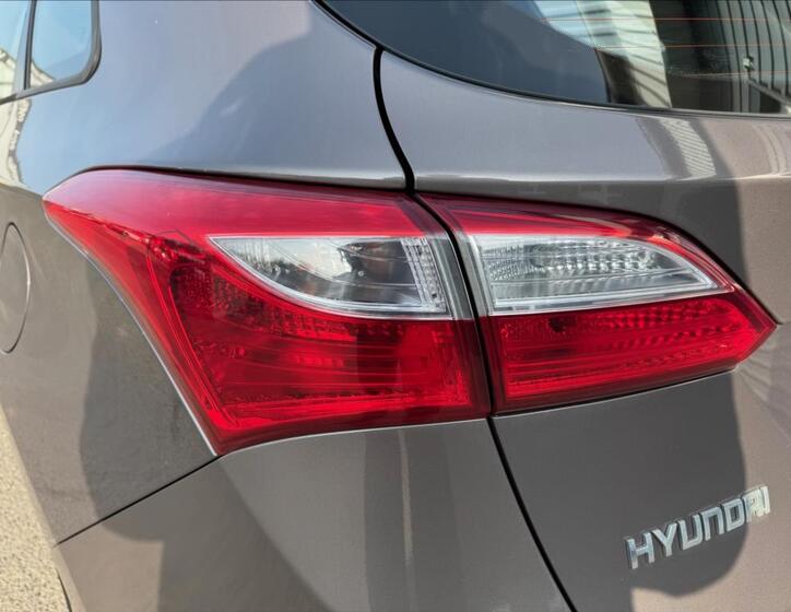 Hyundai i30 24