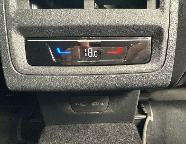 Volkswagen Golf 27