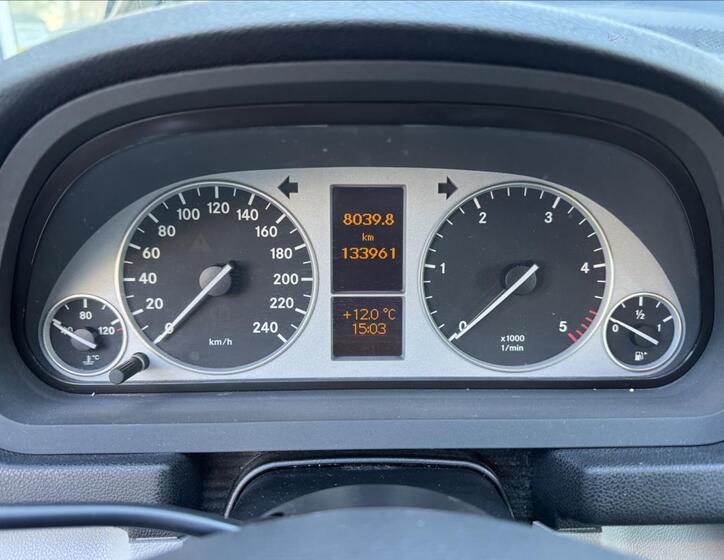 Mercedes-Benz Třídy B 39