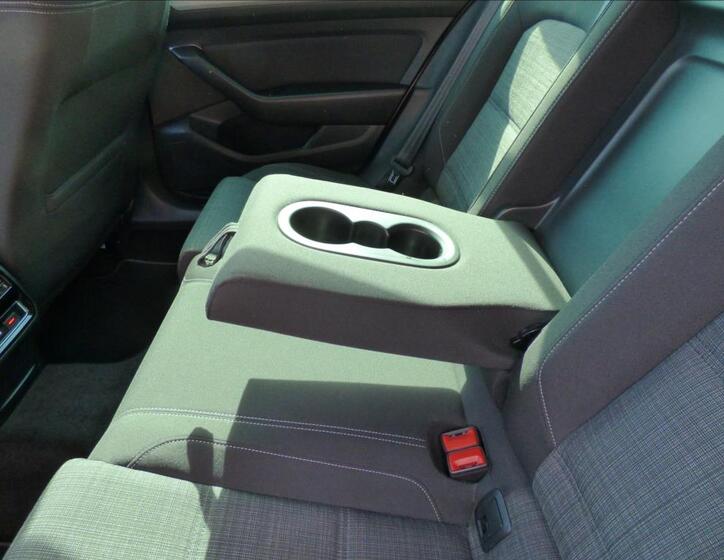 Volkswagen Passat 45
