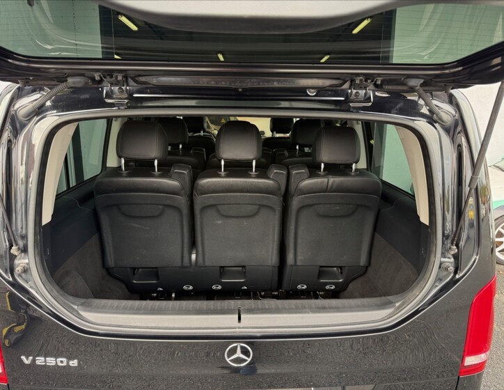 Mercedes-Benz Třídy V 27