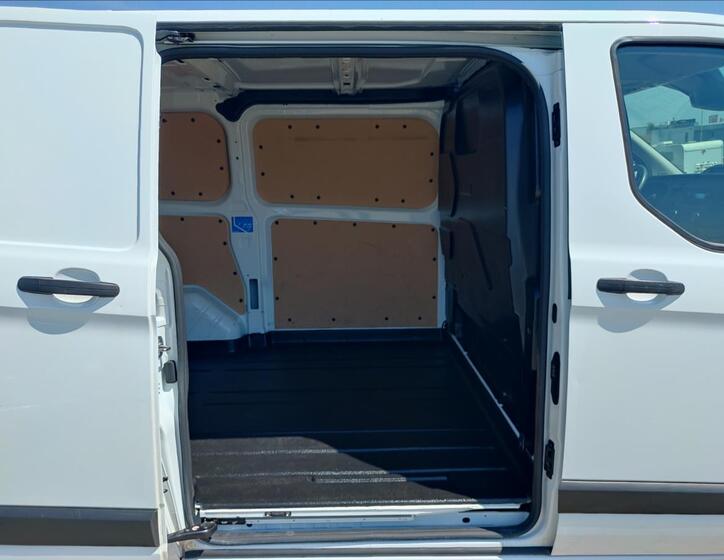 Ford Transit Custom 12