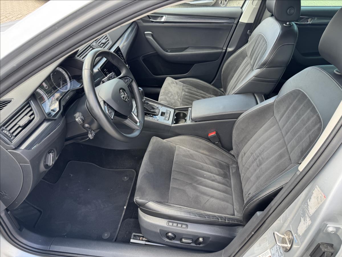 Škoda Superb