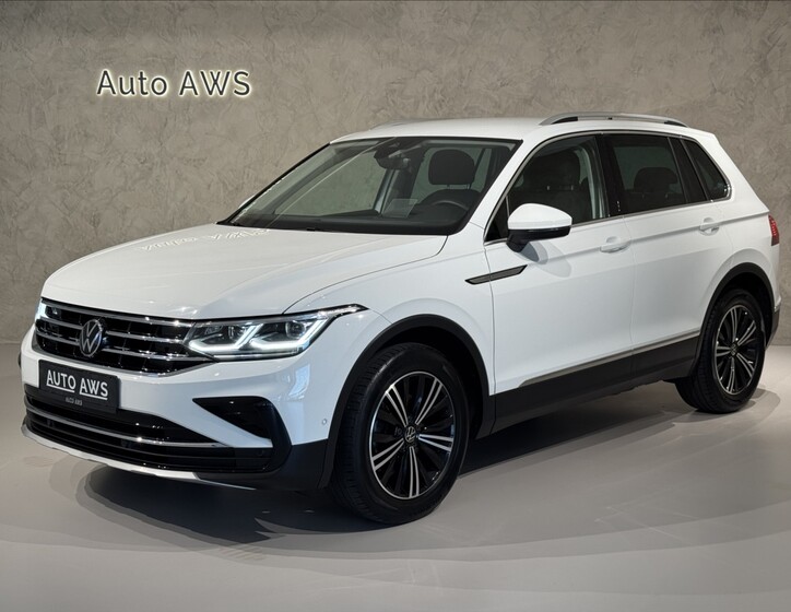 Volkswagen Tiguan 1