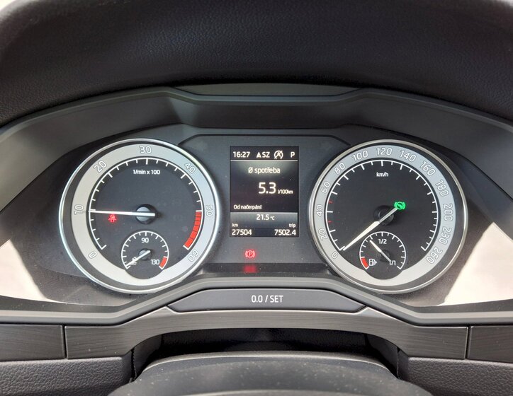 Škoda Superb 18