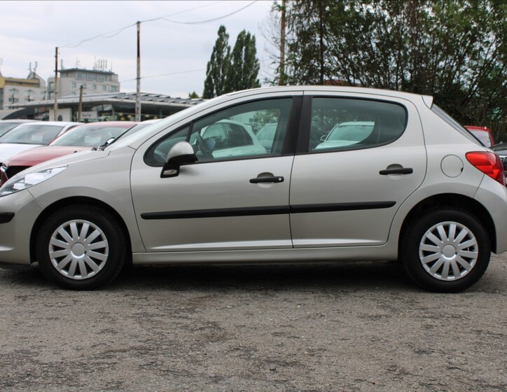 Peugeot 207 8