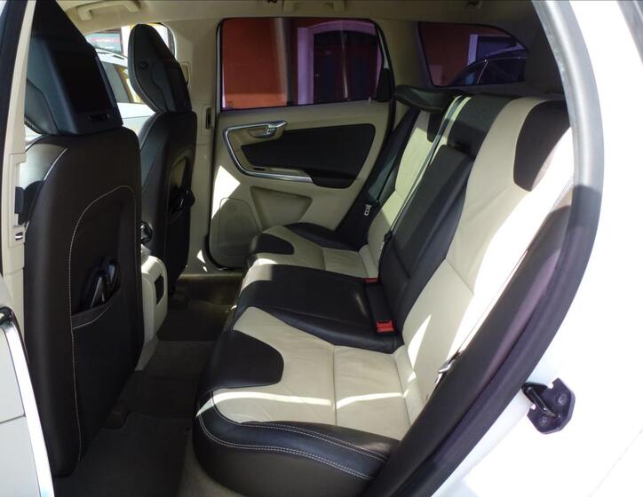 Volvo XC60 17