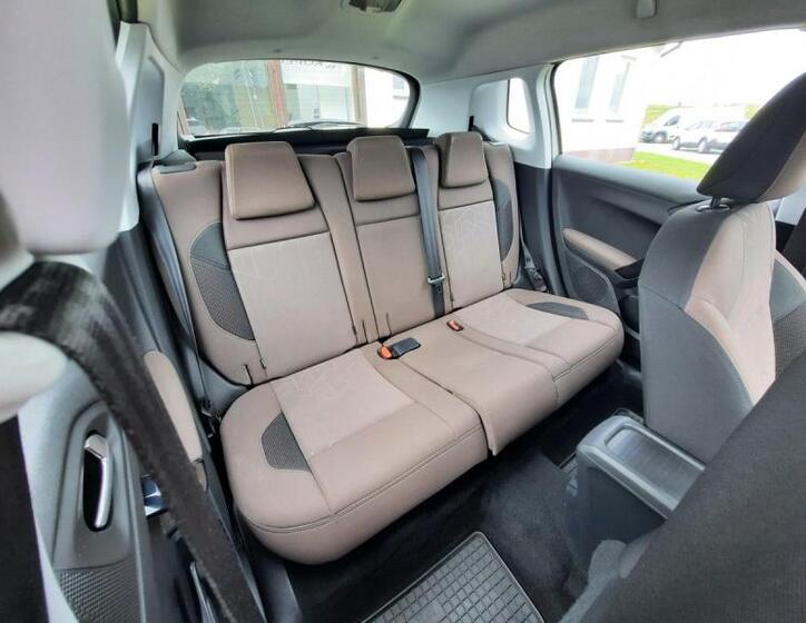Peugeot 2008 6