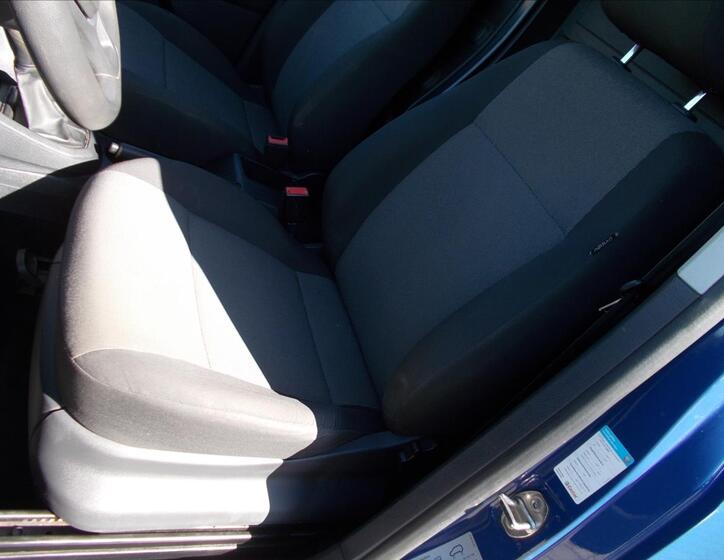 Volkswagen Caddy 19