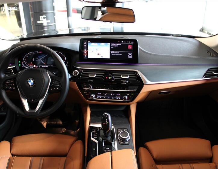 BMW Řada 5 7