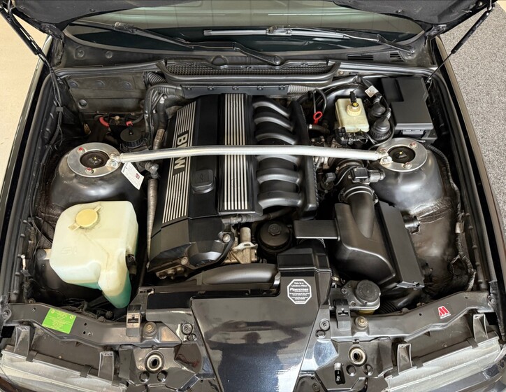 BMW Řada 3 28