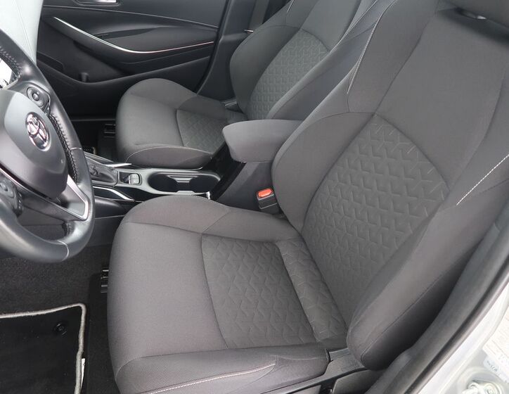 Toyota Corolla 9