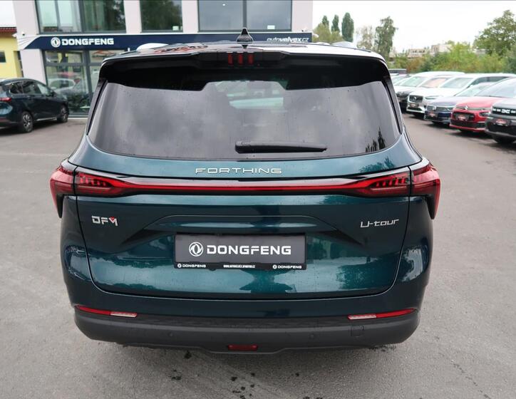 Dongfeng U-Tour 8