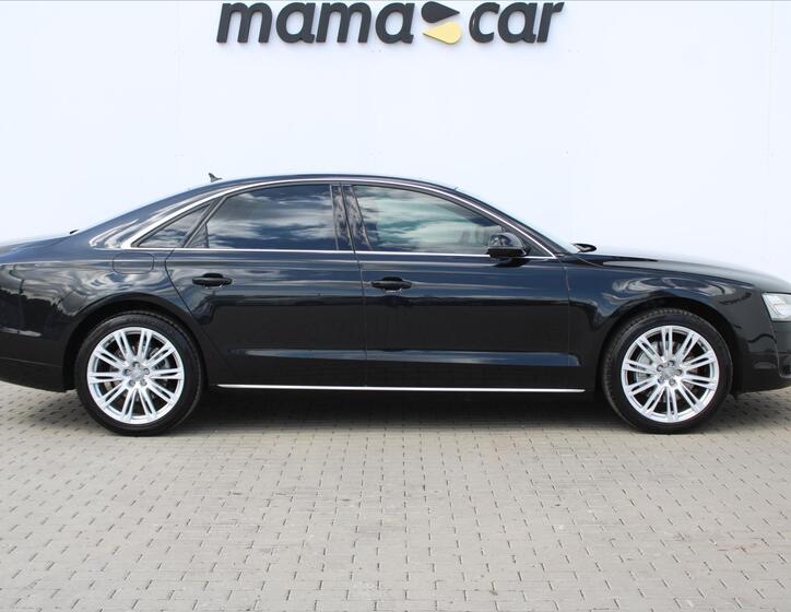 Audi A8 8