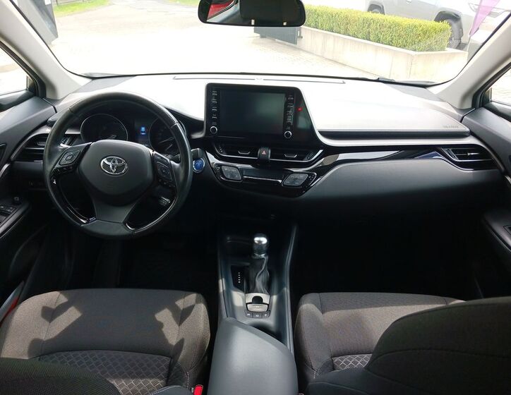 Toyota C-HR 15